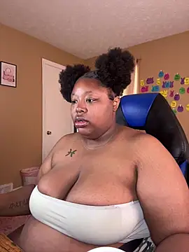 Snapshot of Chocolatebunnyxx96 chatting on 05.31.26 Chocolatebunnyxx96 online show from 05.31.26