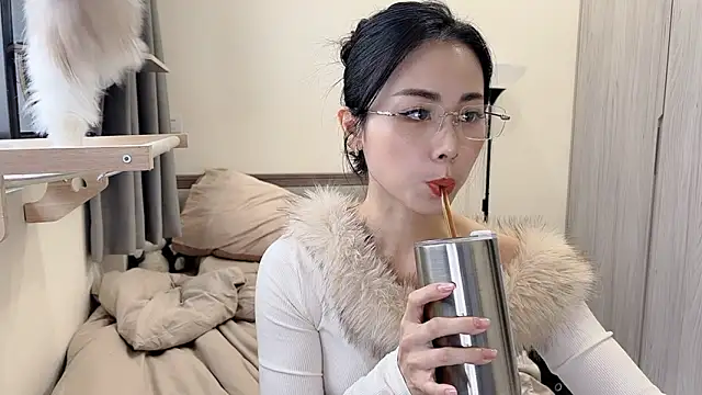 Snapshot of BabyOneDaily chatting on 01.15.26 BabyOneDaily online show from 01.15.26