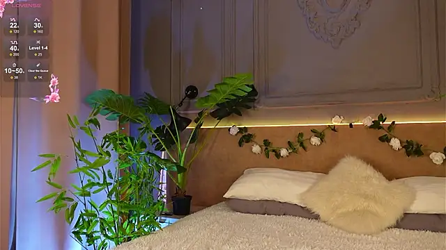 Lil  Fleur online show from 02.03.26