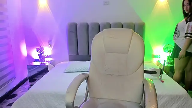 Snapshot of ThaliaBrookss_ chatting on 02.17.26 ThaliaBrookss online show from 02.17.26