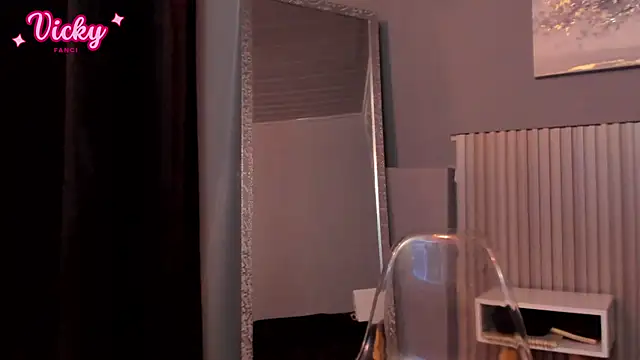 Snapshot of vicky_fant4sy chatting on 02.19.26 vicky fant4sy online show from 02.19.26