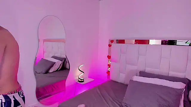 Snapshot of RicciRizzo chatting on 05.20.26 RicciRizzo online show from 05.20.26