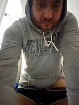 Snapshot of Poseidone76 chatting on 02.18.26 Poseidone76 online show from 02.18.26