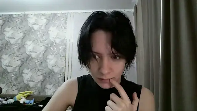 LxayBloom online show from 02.17.26