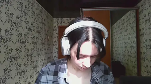 LxayBloom online show from 03.19.26