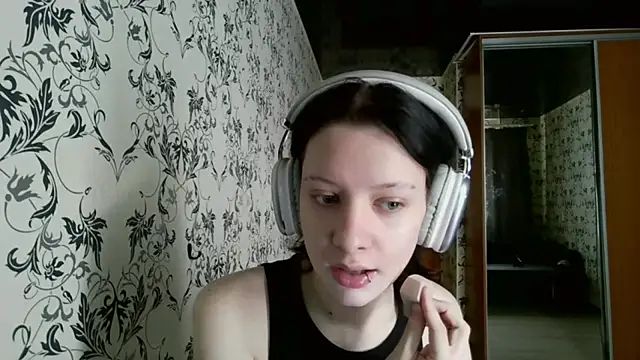 LxayBloom online show from 04.01.26