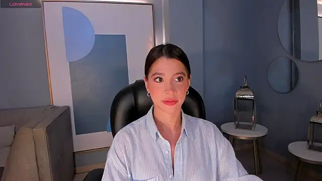 GiannaWatson online show from 06.10.26