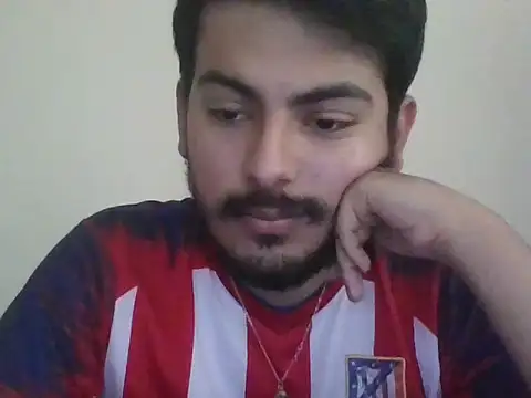 Snapshot of Mateotubbe chatting on 05.06.26 Mateotubbe online show from 05.06.26