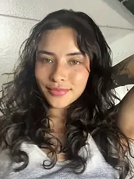 auroramooon online show from 01.14.26