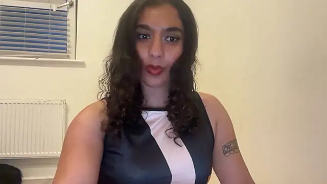 Snapshot of fayfay21@xh chatting on 04.26.26 fayfay21xh online show from 04.26.26