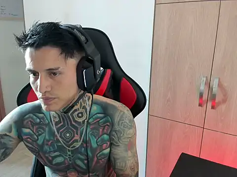 Chrissblack online show from 02.14.26