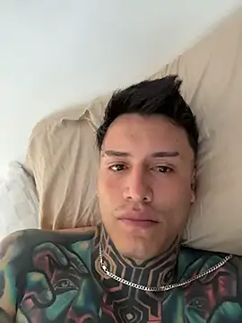 Chrissblack online show from 02.15.26