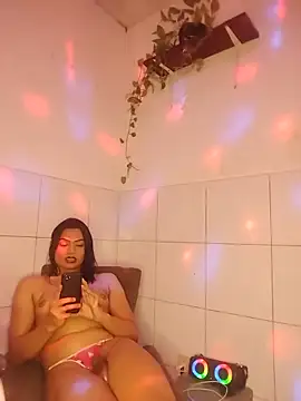 Snapshot of Jade-Morena-Transex-ON chatting on 06.28.26 Jade-Morena-Transex-ON online show from 06.28.26