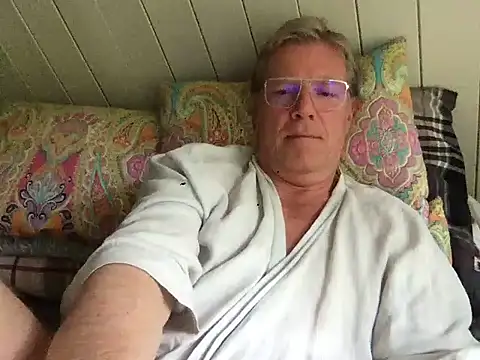 Snapshot of abibull chatting on 05.17.26 abibull online show from 05.17.26