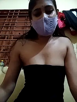 queenneha69 online show from 04.29.26