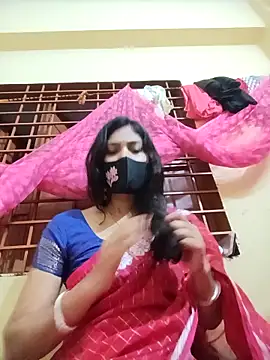 Snapshot of queenneha69 chatting on 05.07.26 queenneha69 online show from 05.07.26
