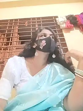 Snapshot of queenneha69 chatting on 05.09.26 queenneha69 online show from 05.09.26
