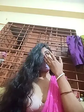 Snapshot of queenneha69 chatting on 06.08.26 queenneha69 online show from 06.08.26