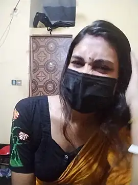 Snapshot of queenneha69 chatting on 08.05.26 queenneha69 online show from 08.05.26
