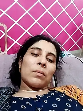 Snapshot of Hot_ree85 chatting on 02.19.26 Hot ree85 online show from 02.19.26