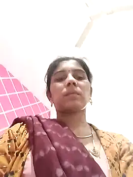 Snapshot of Hot_ree85 chatting on 02.21.26 Hot ree85 online show from 02.21.26