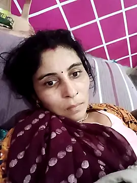 Snapshot of Hot_ree85 chatting on 02.22.26 Hot ree85 online show from 02.22.26