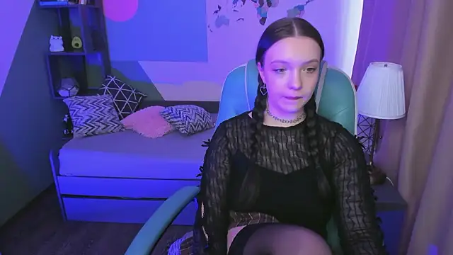 Emily tender online show from 02.08.26