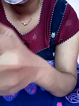 Snapshot of Ammu14399 chatting on 04.29.26 Ammu14399 online show from 04.29.26