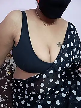 Snapshot of Ammu14399 chatting on 05.11.26 Ammu14399 online show from 05.11.26