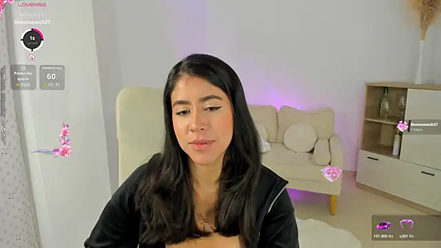 Snapshot of Sussan_Monroe chatting on 02.05.26 Sussan Monroe online show from 02.05.26