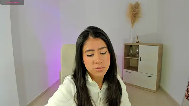 Snapshot of Sussan_Monroe chatting on 02.13.26 Sussan Monroe online show from 02.13.26