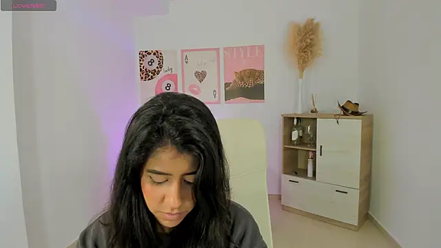 Snapshot of Sussan_Monroe chatting on 02.22.26 Sussan Monroe online show from 02.22.26