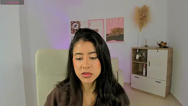 Snapshot of Sussan_Monroe chatting on 02.24.26 Sussan Monroe online show from 02.24.26