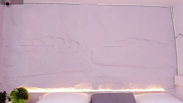 lanna 18  online show from 02.14.26