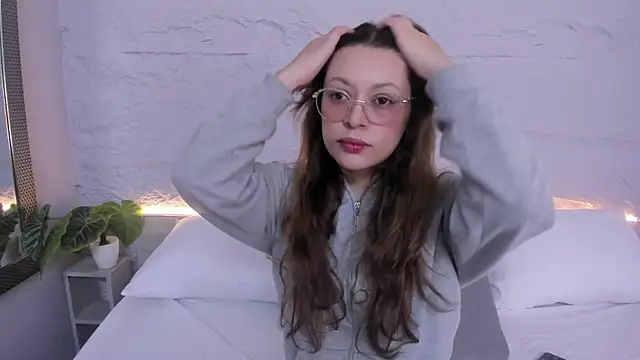 lanna 18  online show from 03.16.26