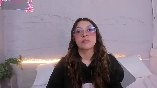 lanna 18  online show from 04.07.26