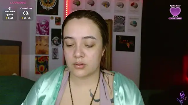 Snapshot of Nova-Satela chatting on 05.08.26 Nova-Satela online show from 05.08.26