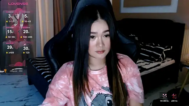 Snapshot of simplykhate chatting on 01.18.26 simplykhate online show from 01.18.26