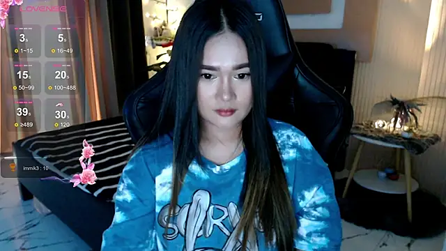 Snapshot of simplykhate chatting on 02.05.26 simplykhate online show from 02.05.26