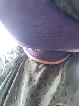 Snapshot of Queen_chayna chatting on 03.16.26 Queen chayna online show from 03.16.26