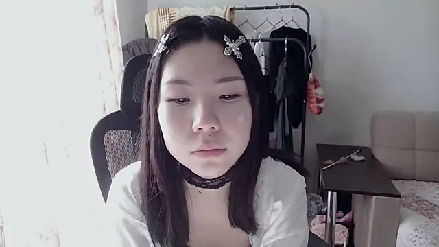 AprilOnilll online show from 02.02.26