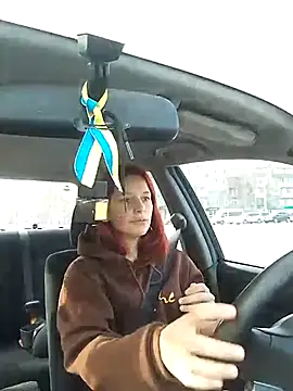 Lily Viola online show from 03.24.26