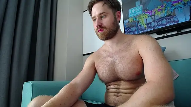 Snapshot of LorenzoLux chatting on 04.05.26 LorenzoLux online show from 04.05.26