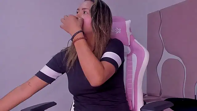 Snapshot of sharithasm chatting on 02.18.26 sharithasm online show from 02.18.26