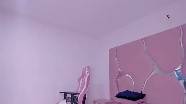 Snapshot of sharithasm chatting on 02.26.26 sharithasm online show from 02.26.26