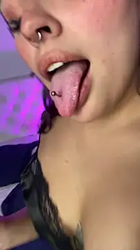 Snapshot of swaghoe_ chatting on 02.06.26 swaghoe online show from 02.06.26