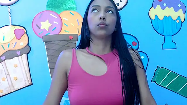 skinnysexzara18 online show from 01.18.26