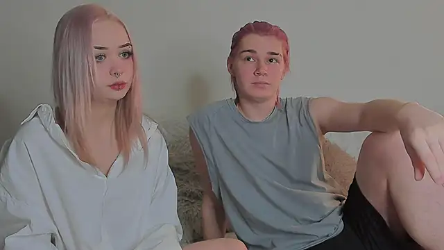 Snapshot of SweetheartsFriends chatting on 02.06.26 SweetheartsFriends online show from 02.06.26