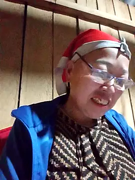 Agnes-baby online show from 02.05.26