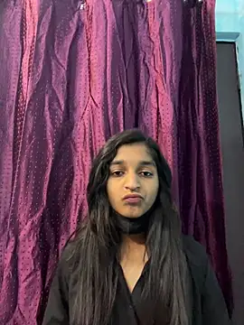 HotxAnamika online show from 02.09.26